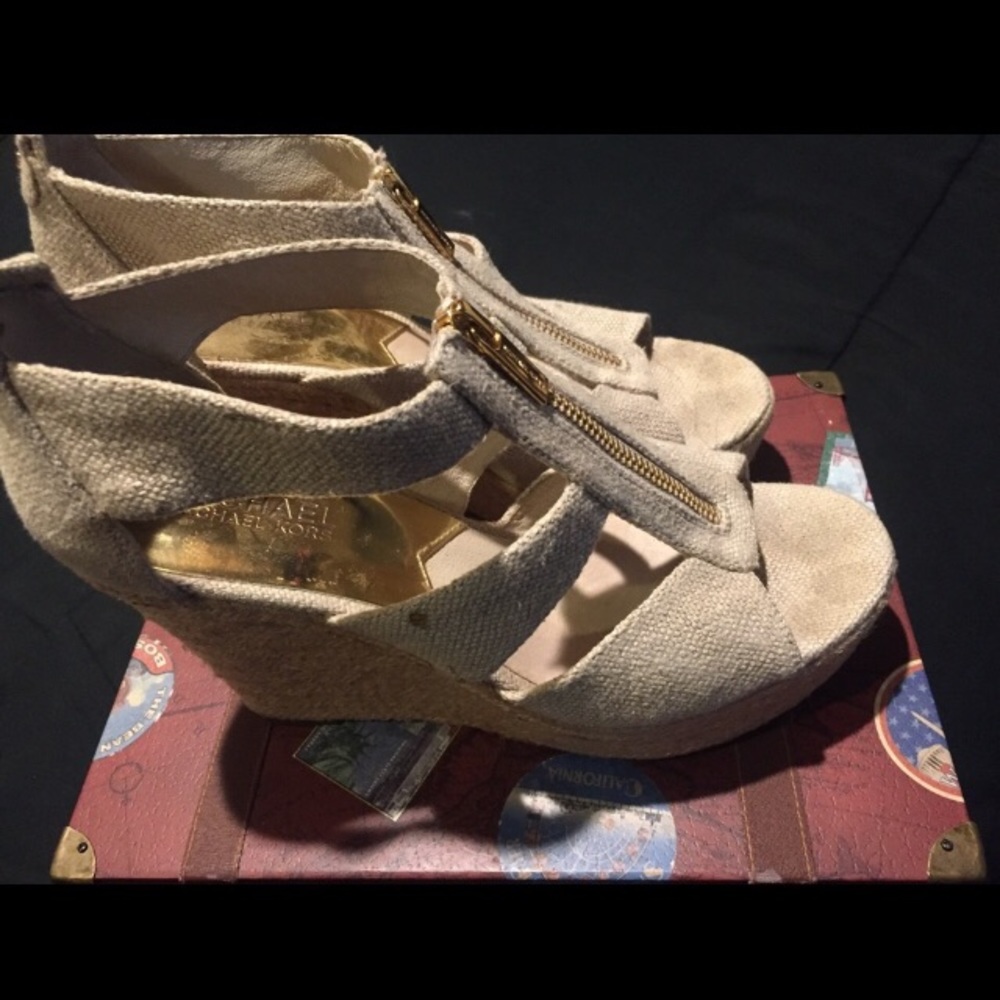 Michael Kors Damita platform sandals - Picture 1 of 2